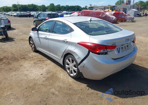 2013 Hyundai Elantra Limited z USA, uszkodzony, nr VIN KMHDH4AE7DU970868
